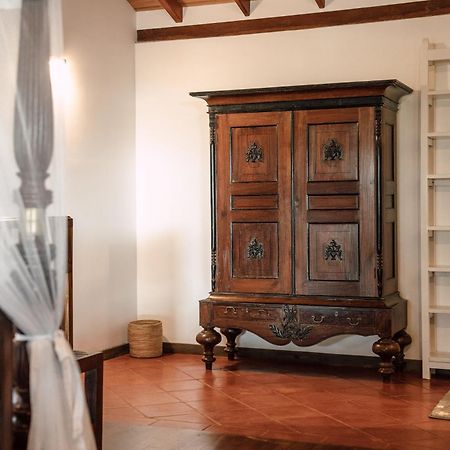 אונה ואטונה Pearl Divers Beachfront Apartment מראה חיצוני תמונה