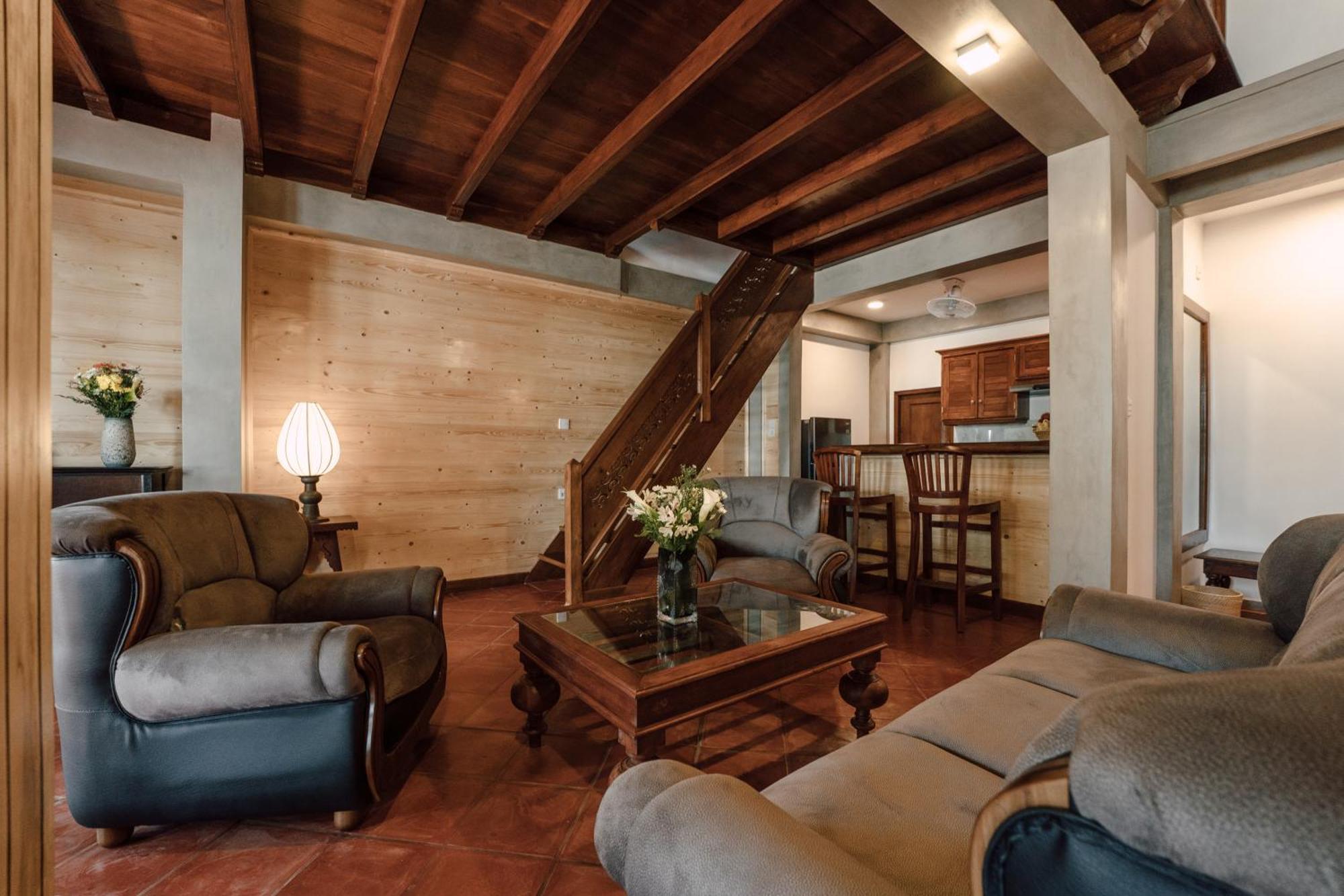 אונה ואטונה Pearl Divers Beachfront Apartment מראה חיצוני תמונה